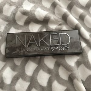 Urban Decay Smoky Palette