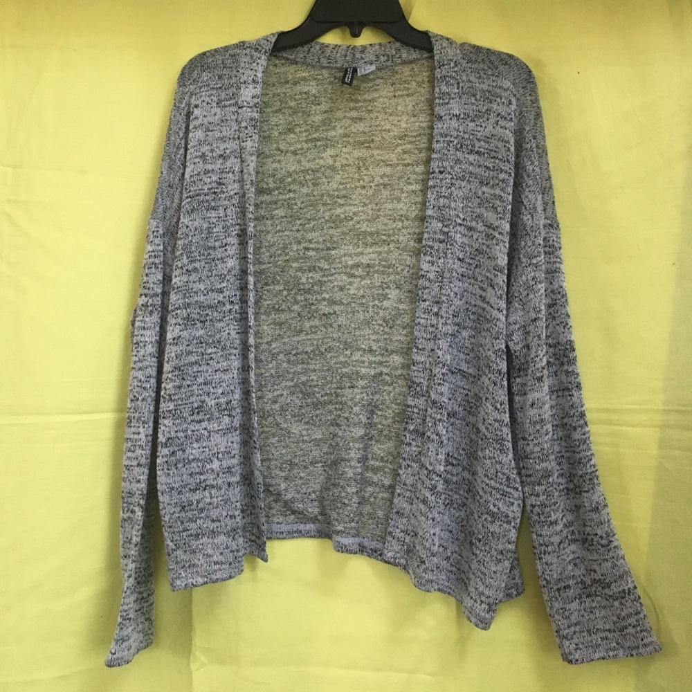 Junior/Women's sweater, size M, Divided by H&M