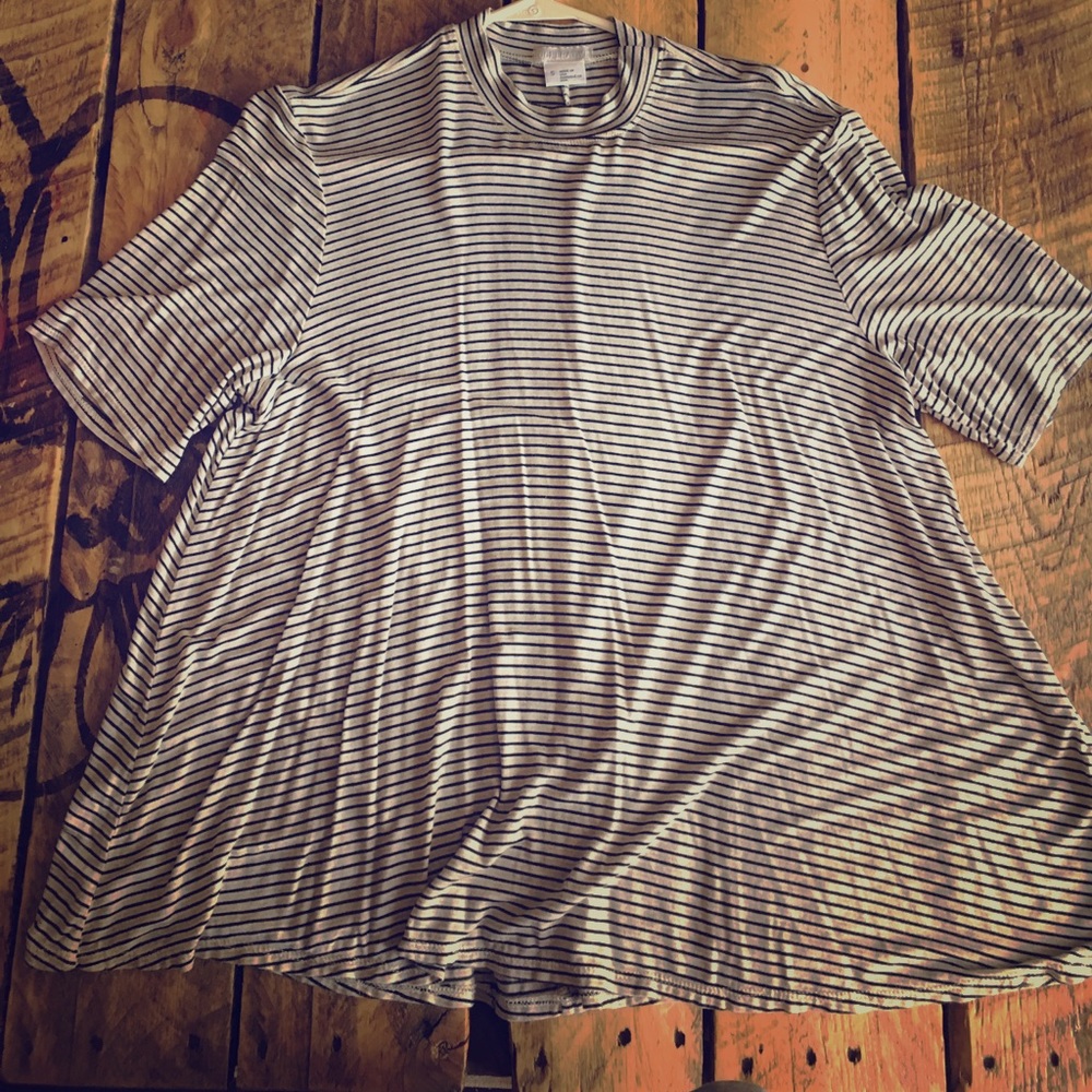 Forever 21 Short Sleeve Oversized T-Shirt Top