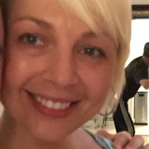 Meet your Posher, Elena