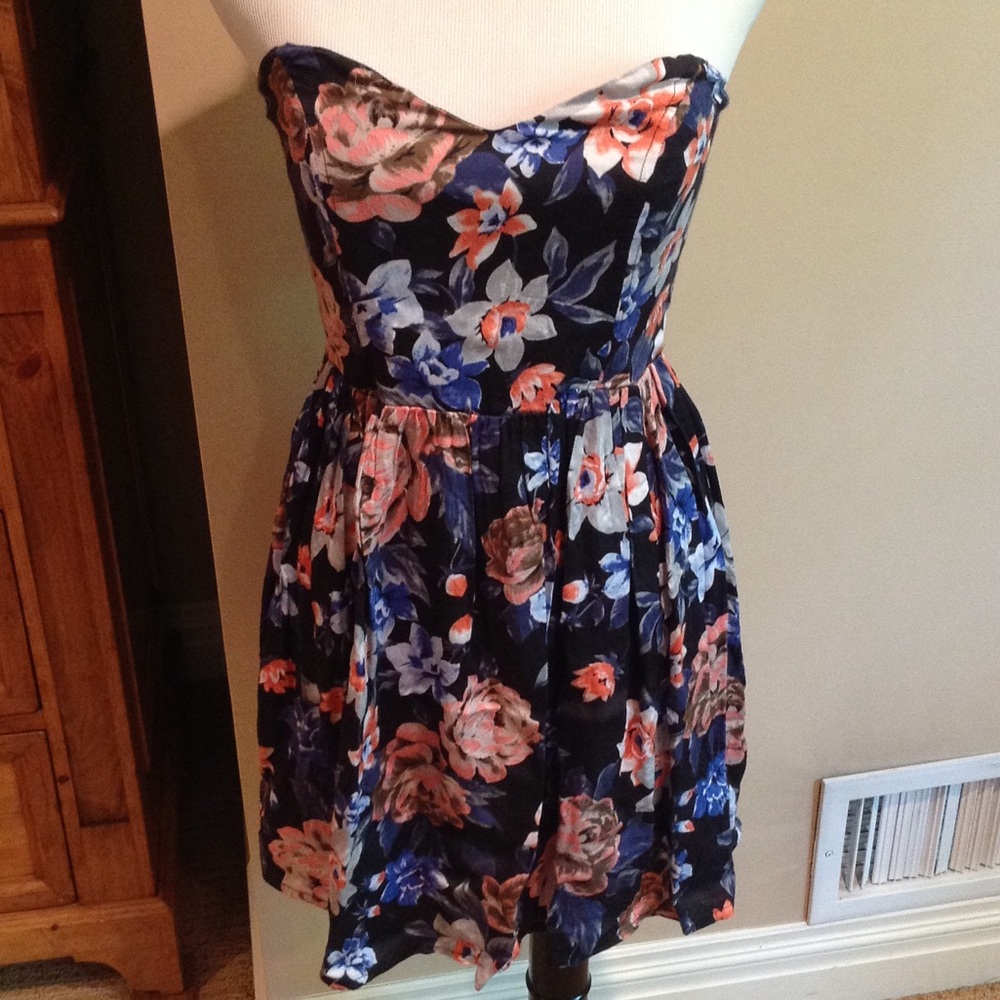 Floral Printed Navy & Peach Strapless Dress