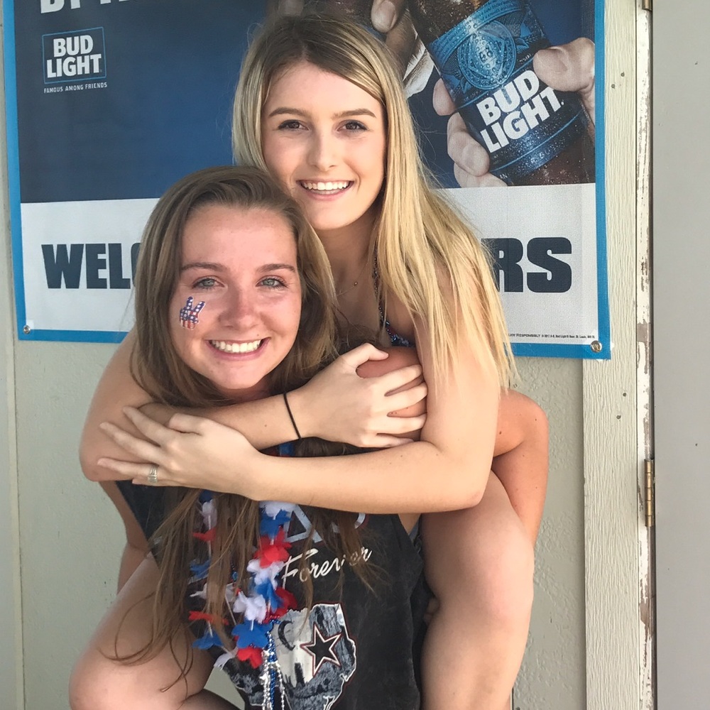 Meet your Posher, Hannah