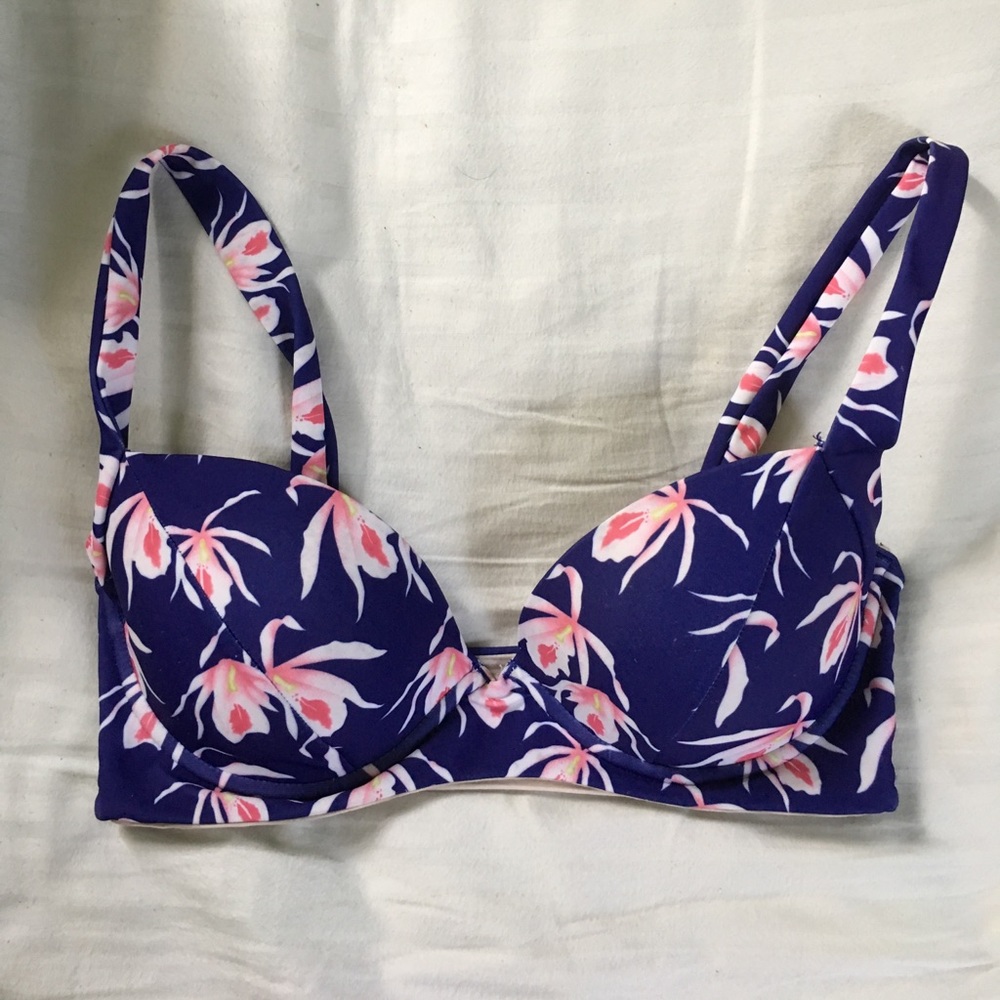 Acacia swimwear blue island orchid Belize top S