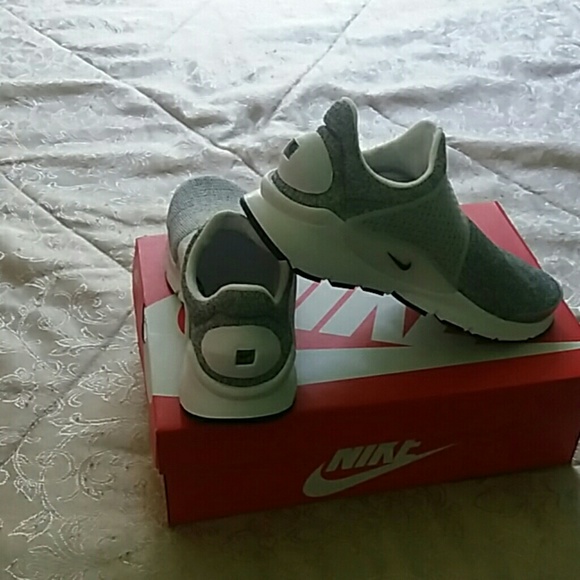 Nike sock mesh sneakers - Picture 2 of 3