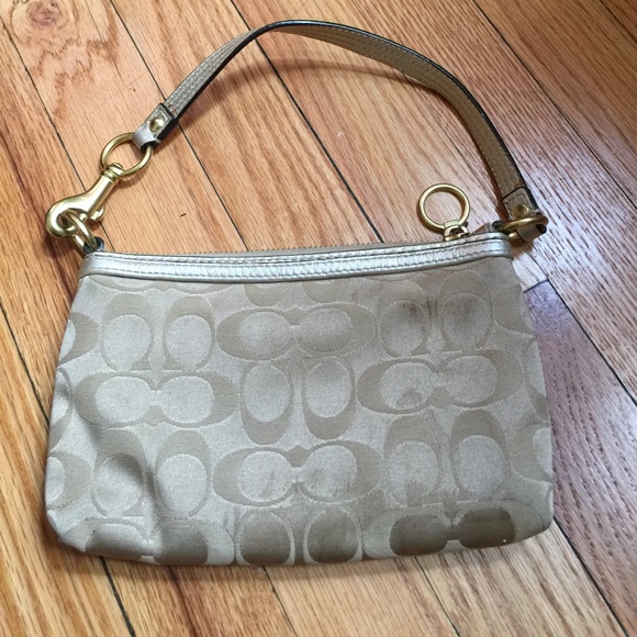 Coach wristlet - Picture 2 of 6