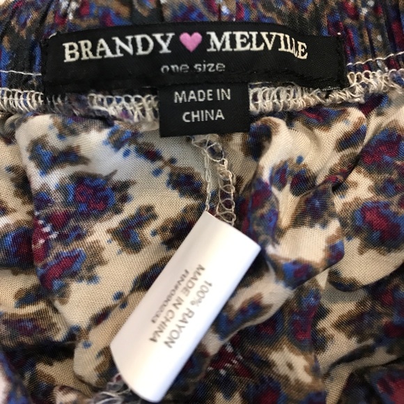 Brandy Melville Ruffle Short - Picture 2 of 3