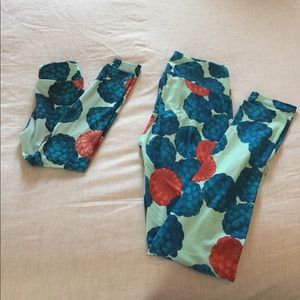 LuLaRoe Mommy and Me legging set - OS and S/M