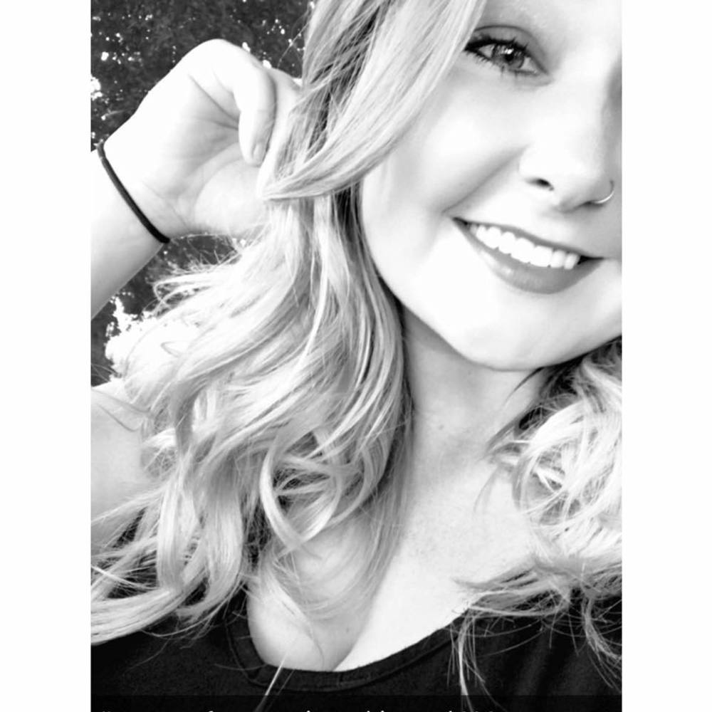 Meet your Posher, Makiah