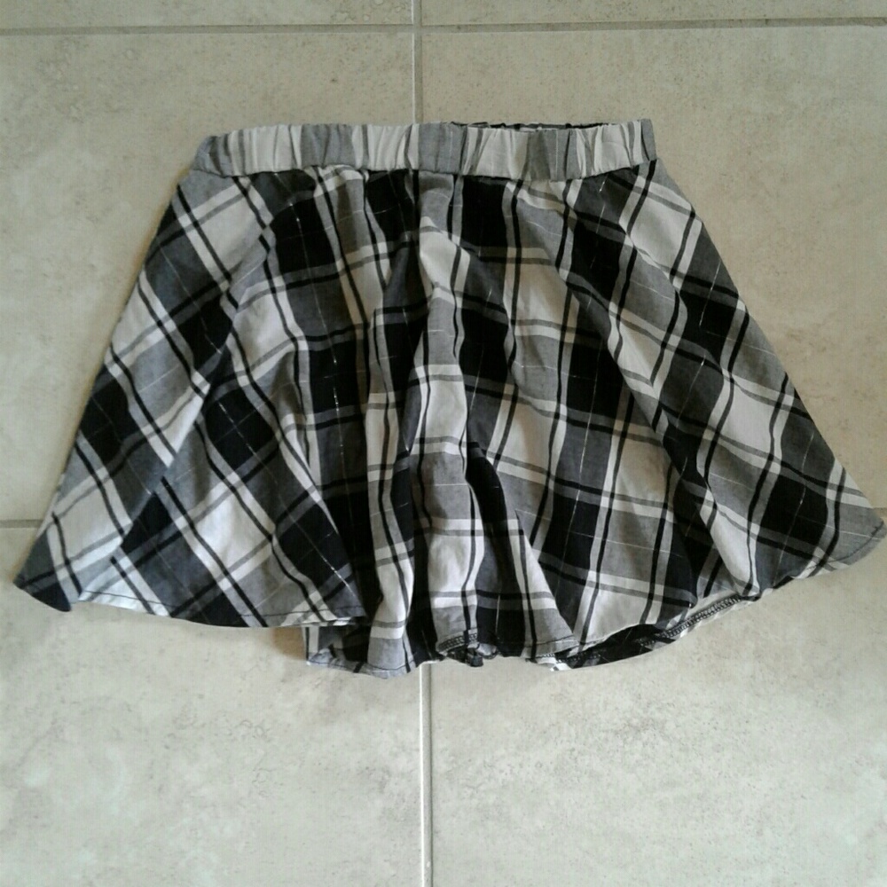 Black Plaid Girls Skirt