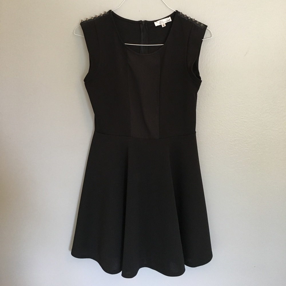 Black Spike Dress👗🖤