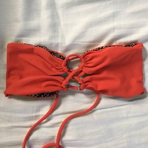 Acacia swimwear hibiscus lumahai top size small