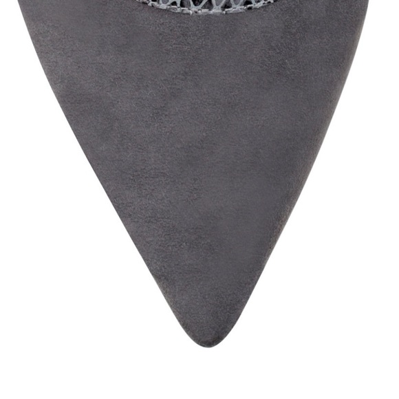 ♨️RARE!!!⭕️WHITE house|BLACK market tstrap heels💢 - Picture 5 of 6