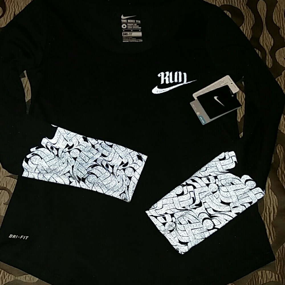 Nike Dri-fit Reflector Long Sleeve T Shirt Scoop