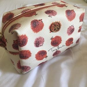 TORY BURCH POUCH