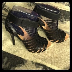 BCBG Black cage toe heel size 10! Worn once!