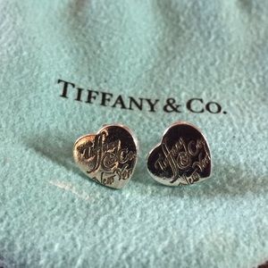 VINTAGE Tiffany & Co New York earrings!