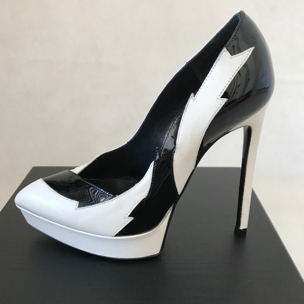 Yves Saint Laurent Women's Pump Shoes Size 4
