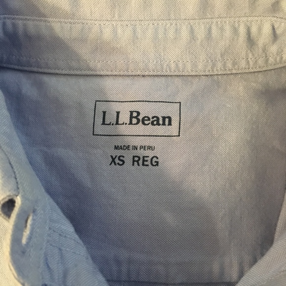 L L Bean Women's Classic Oxford Button Down XS - Picture 3 of 4