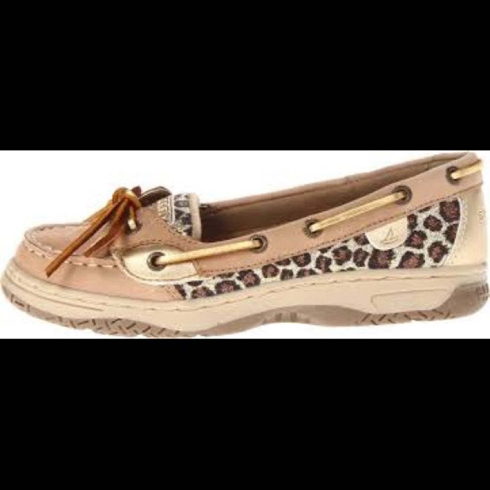 Cheetah print sperry's size 6