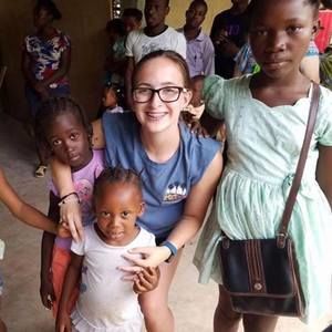 Meet your Posher, Lauren