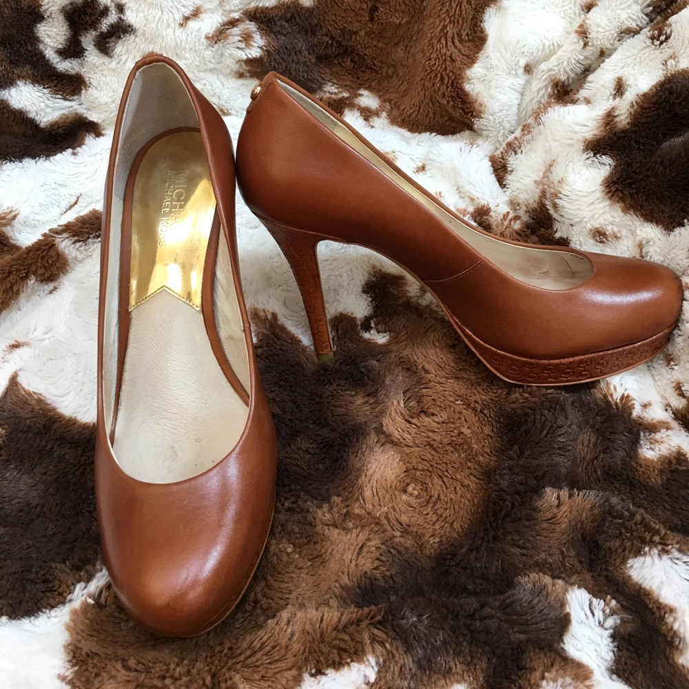 Michael Kors light brown heels.