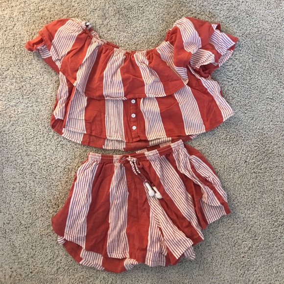 Faithfull the Brand Tops - Adorable Faithfull two-piece SET worn once!