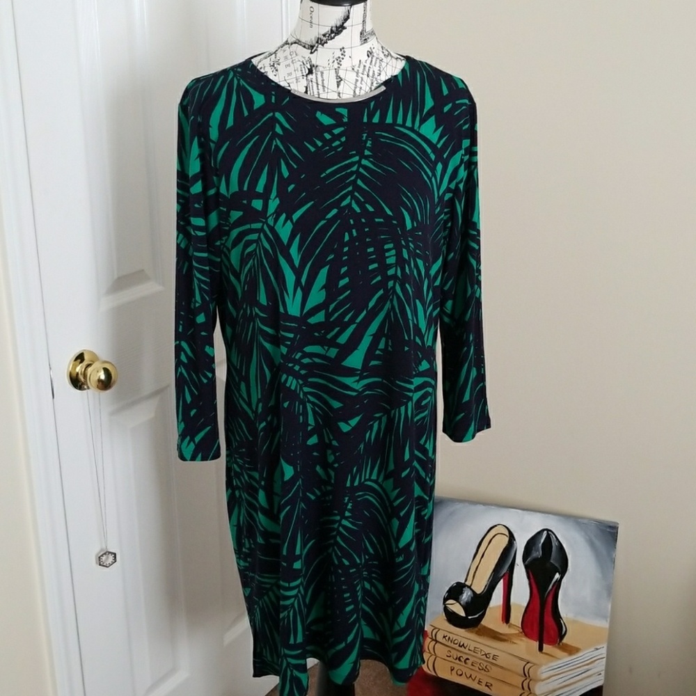 MichaelKors Sleek Slip On Comfy Dress!!