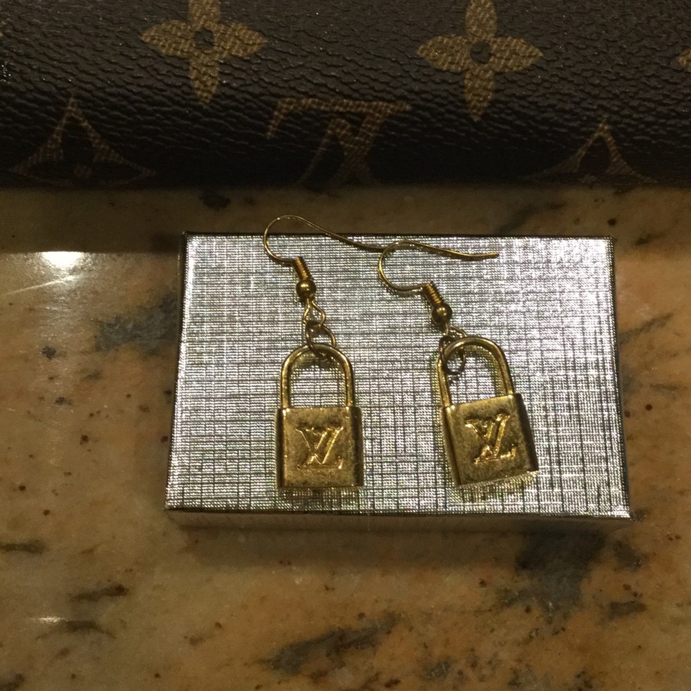 Louis Vuitton dangle earrings!