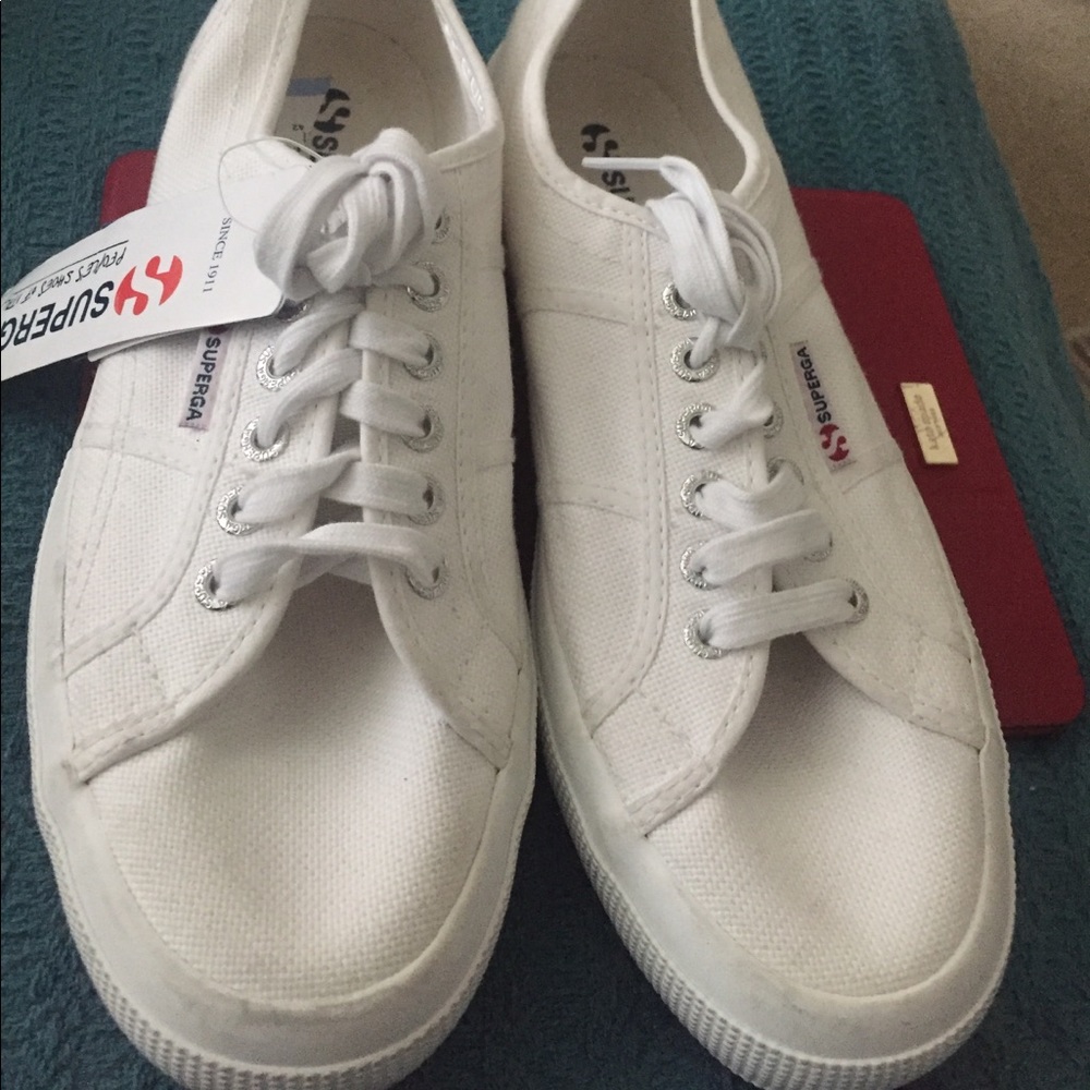 They are brand-news superga