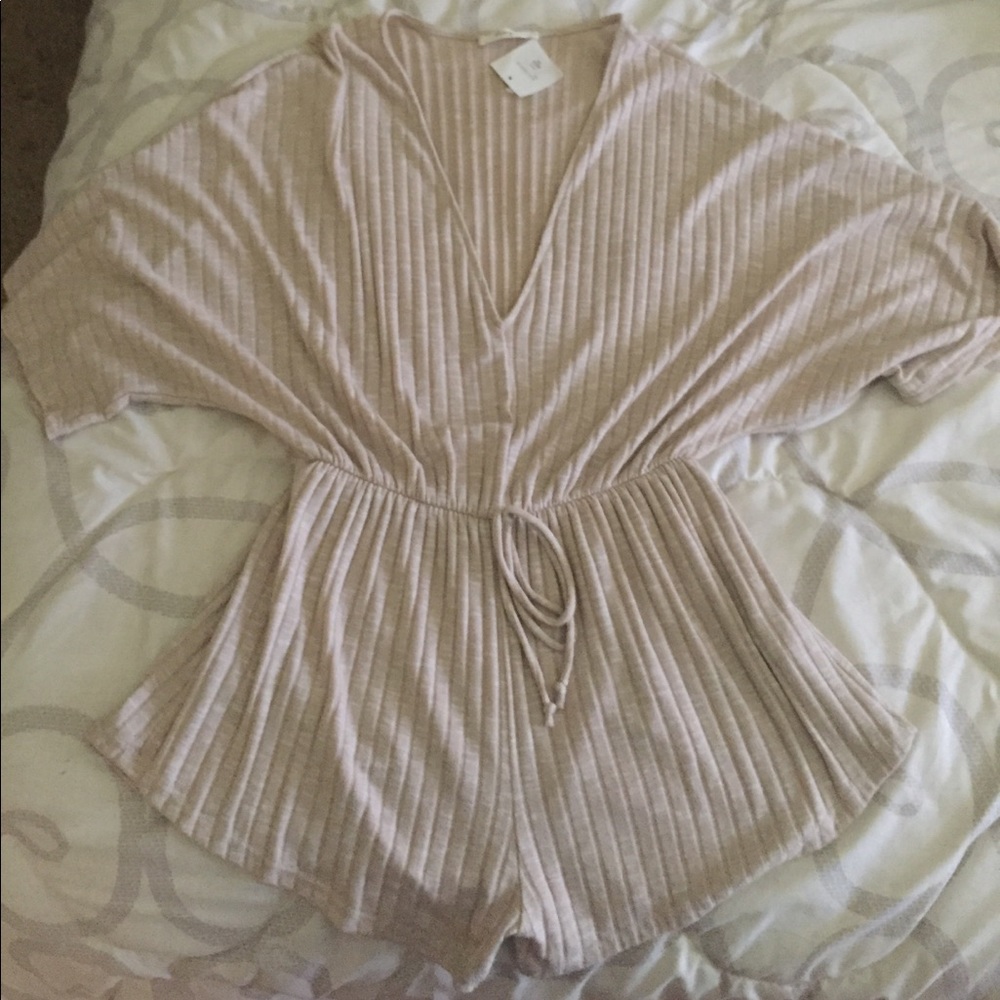 NWT comfortable Romper