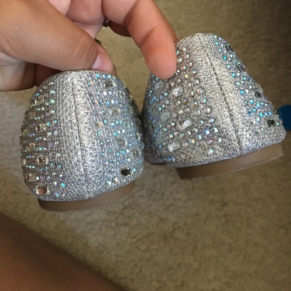 Silver Glittery Rhinestone flats - Picture 3 of 6