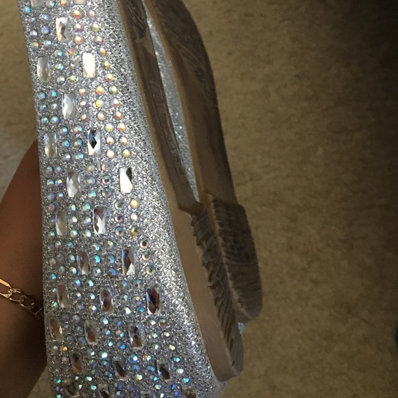 Silver Glittery Rhinestone flats - Picture 6 of 6