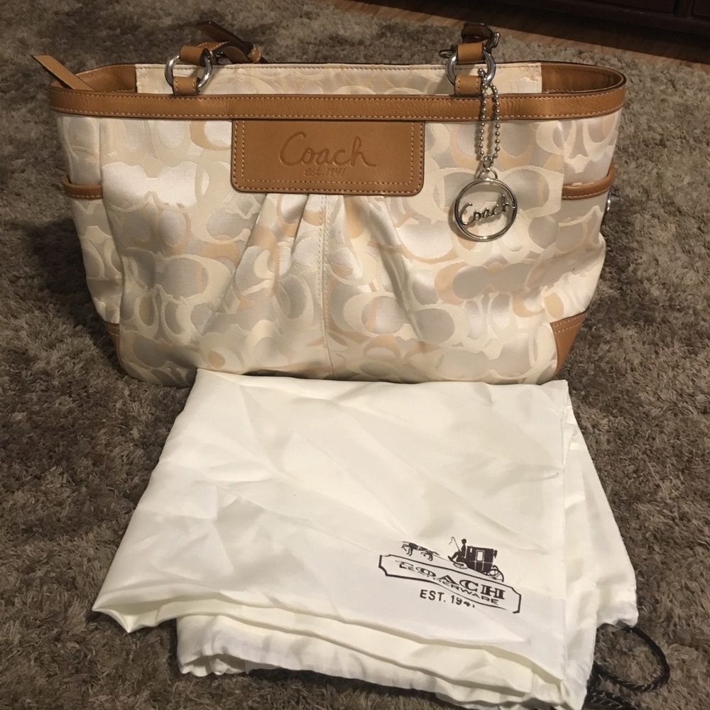Tan and beige Coach purse!