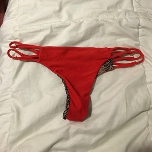 Acacia MAUI bottoms in hibiscus 🌺