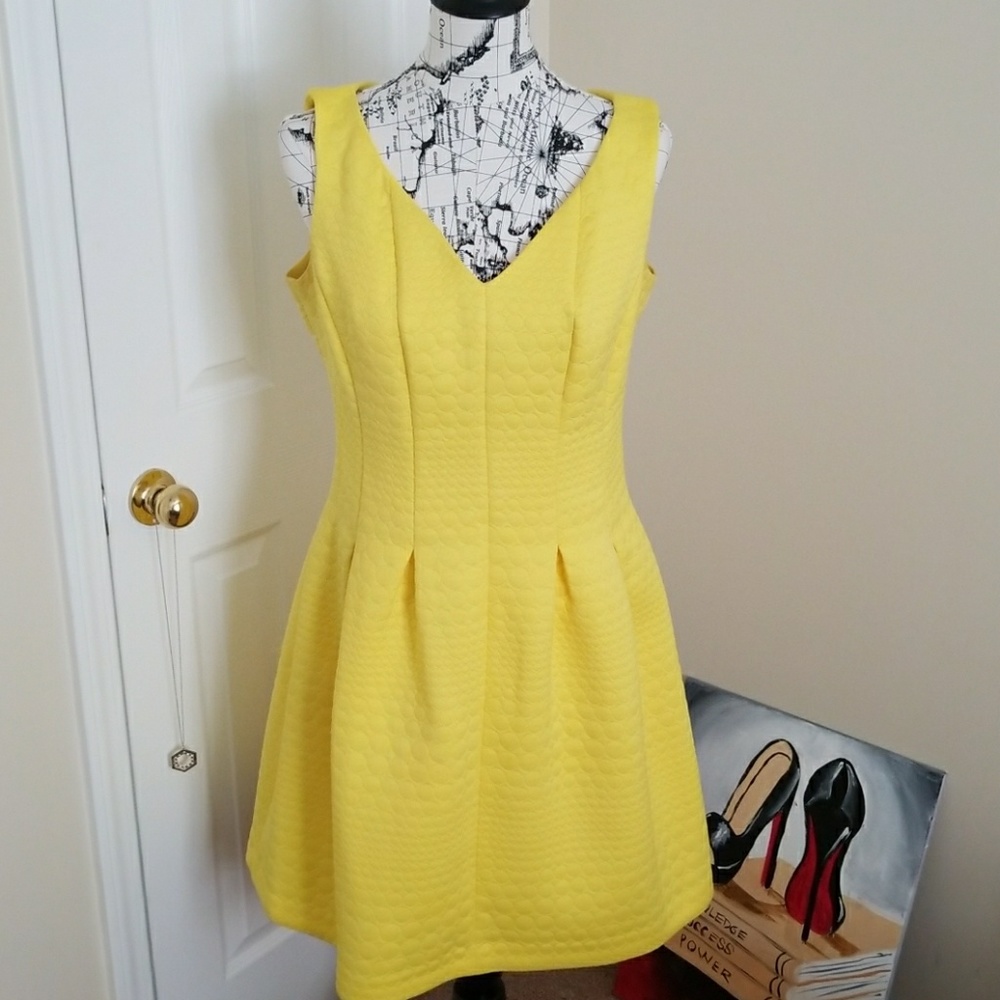 HI-HO YELLOW! Perfect Summer Dress by Just Taylor!