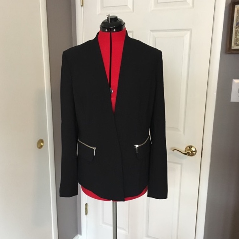 Like new Trouve blazer w zipper detail szL