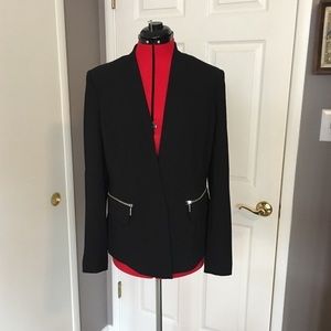 Like new Trouve blazer w zipper detail szL