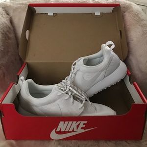 White Woman Nike Roshe