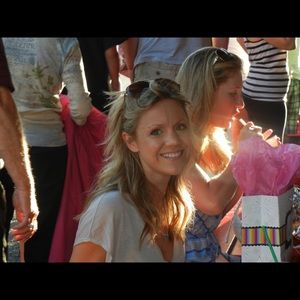 Meet your Posher, Lindsey