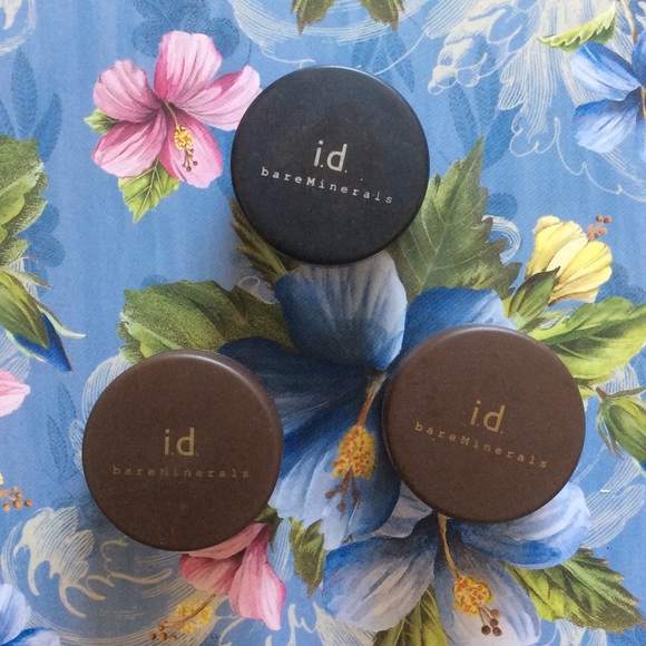 Eyeshadow - Picture 2 of 2