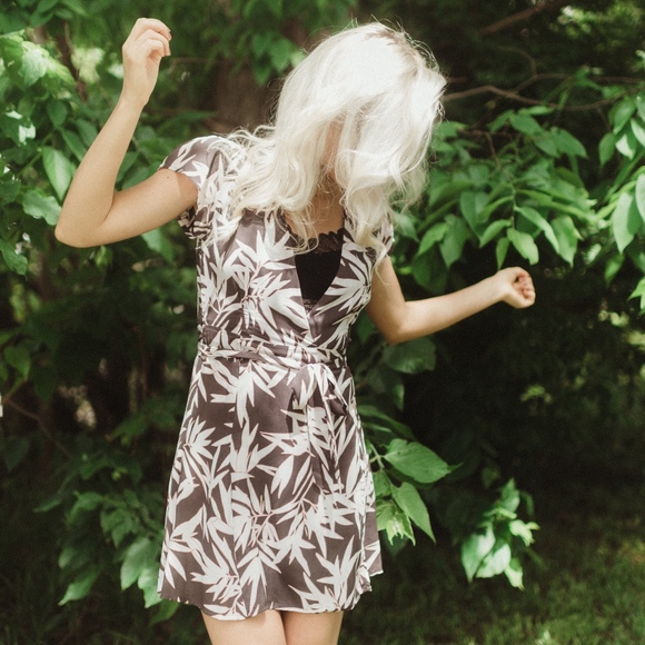 Turner Dress - Picture 2 of 3