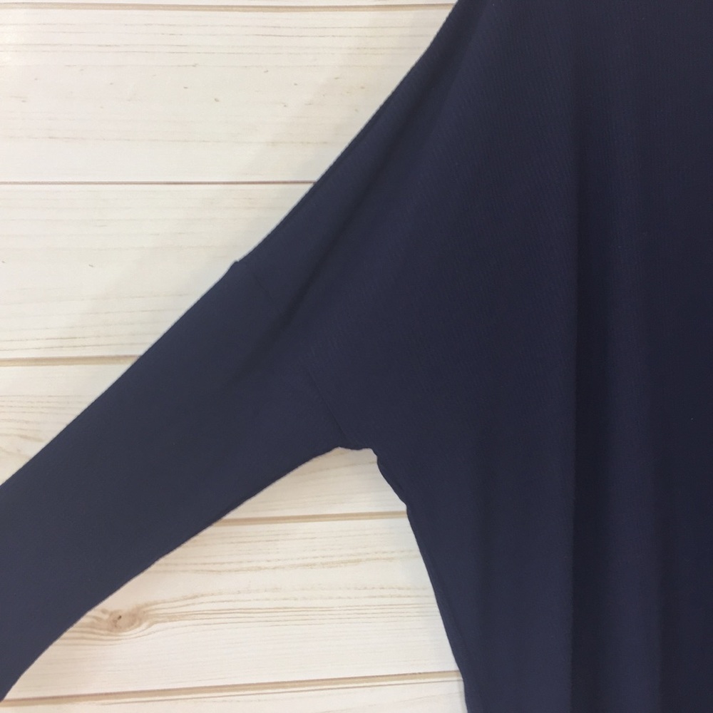 💙 LAST ONE 💙 Navy Thermal Dolman Tunic - Picture 3 of 8