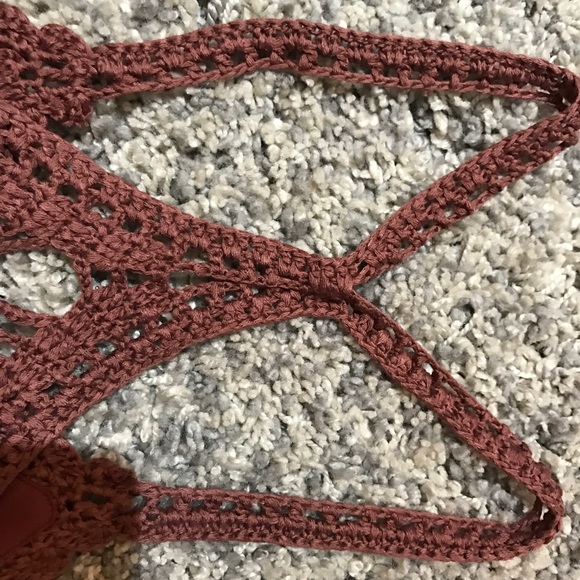 Crochet Full Tilt Crop Top - Picture 4 of 8