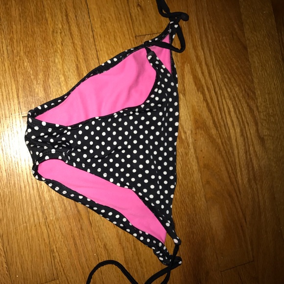 Bikini - Picture 4 of 4