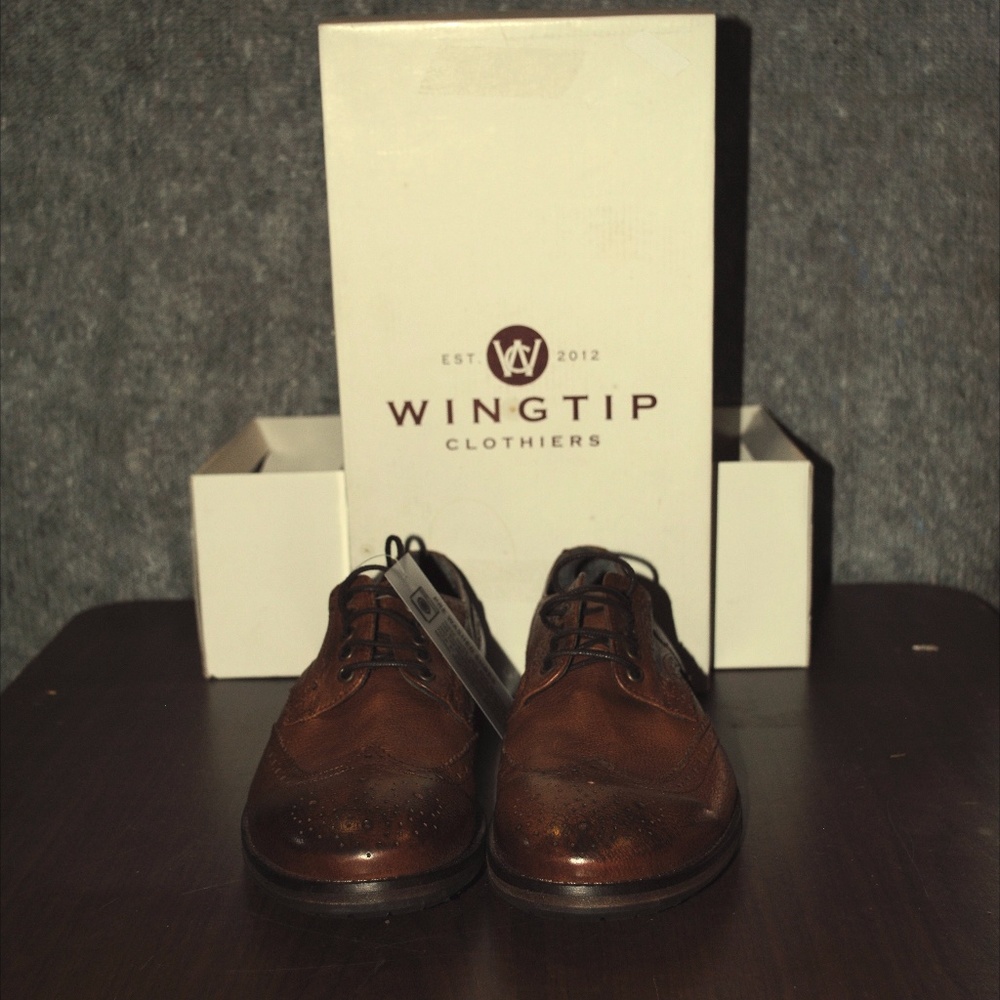 Wingtip Brown Men's Flats size 8.5