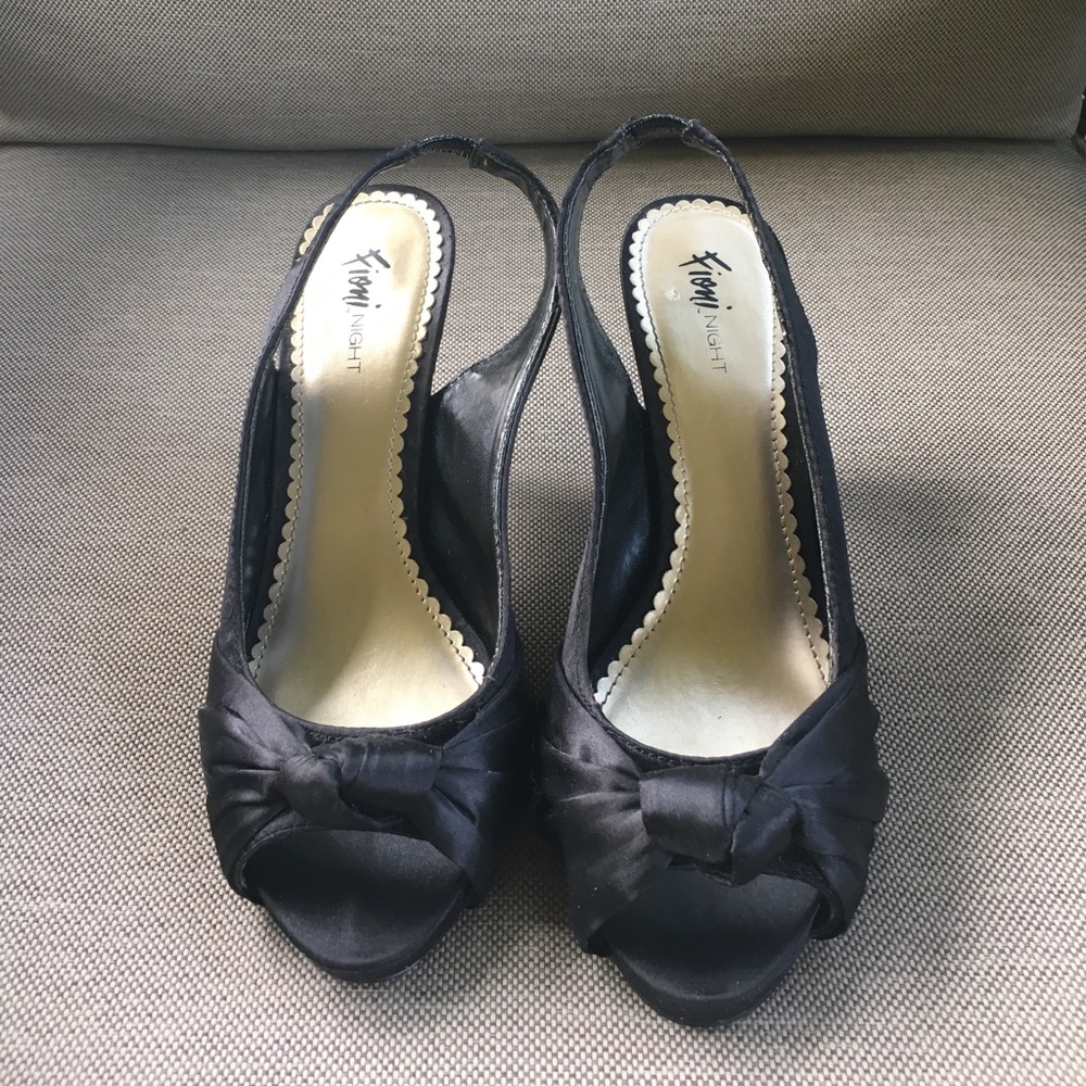 Size 9 black satin heels