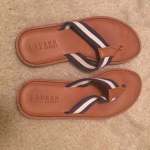 Meet your Posher, Amina