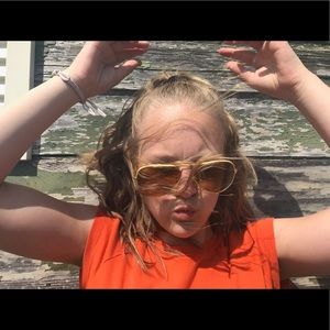 Meet your Posher, Josie