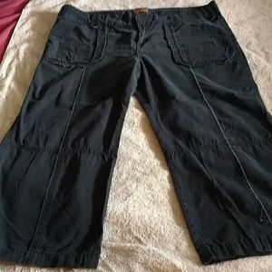 Awesome, comfy, casual Capri's