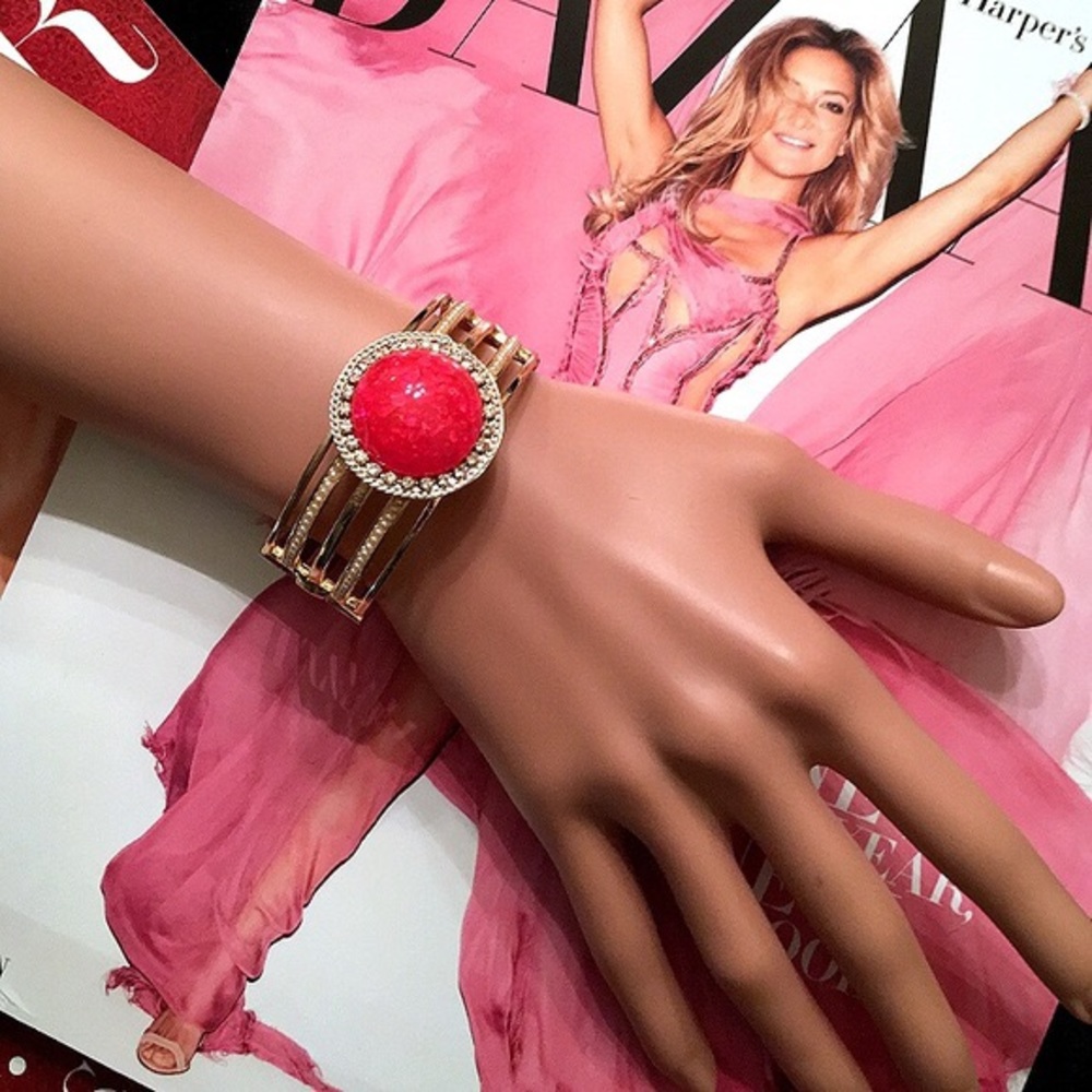 CLOSET CLOSING - Large Pink Stone Bangle